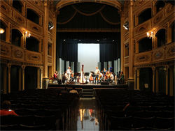 Het Manoel Theatre tijdens repetities