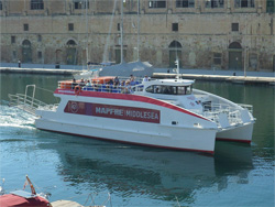 De MV Tomcat II die van Valletta naar Cospicua vaart